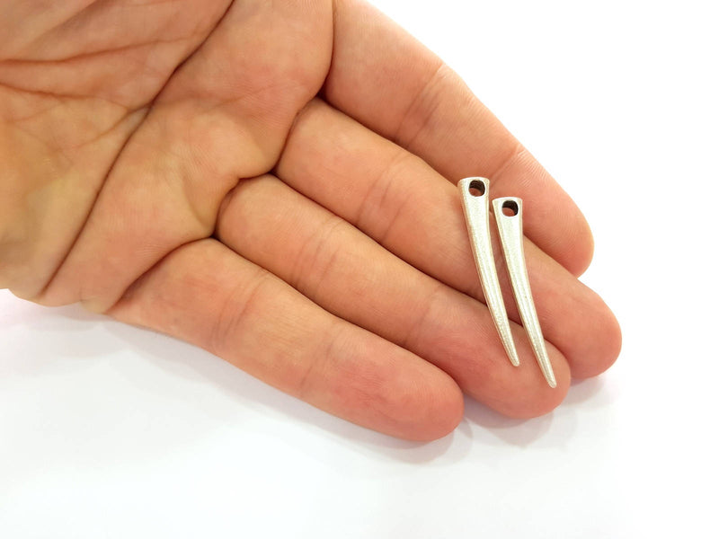 8 Silver Teeth Charm Pendant Antique Silver Plated Pendants (37x6mm)  G8460