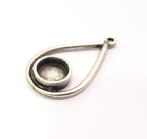4 Silver Pendant Bezel Blank Earring Component Antique Silver Plated Blanks (8mm Blank) G9093