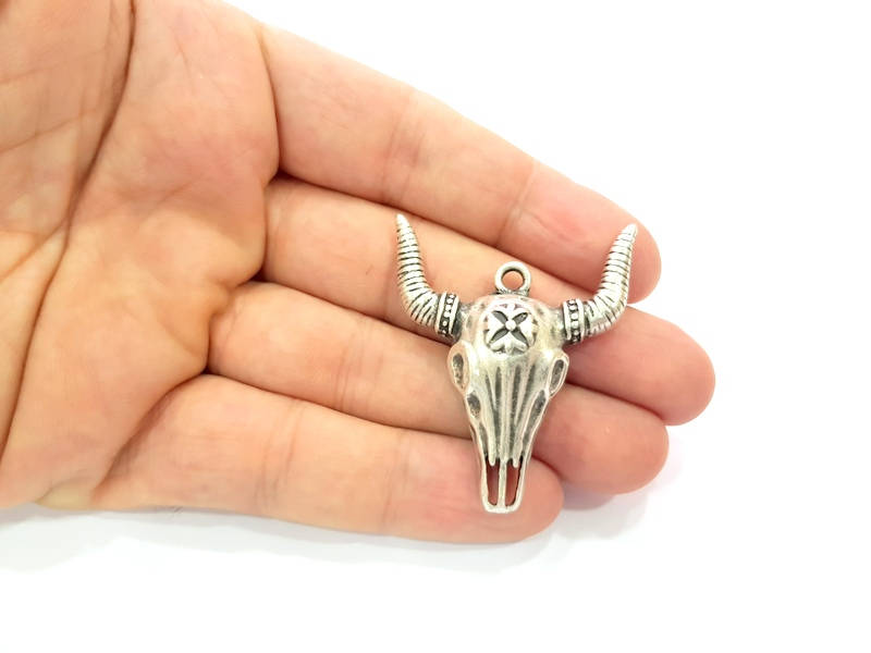 Silver Ox Head Skull Pendant Antique Silver Plated Pendant (46x38mm) G9434