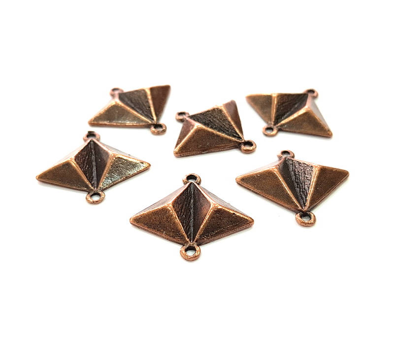 10 Triangle Charm Antique Copper Plated Charm (21x20mm) G8665
