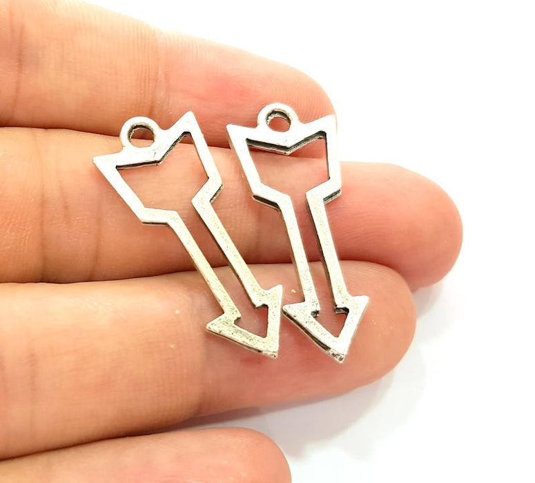 10 Arrow Charms Antique Silver Plated Charms (33x13mm) G8699