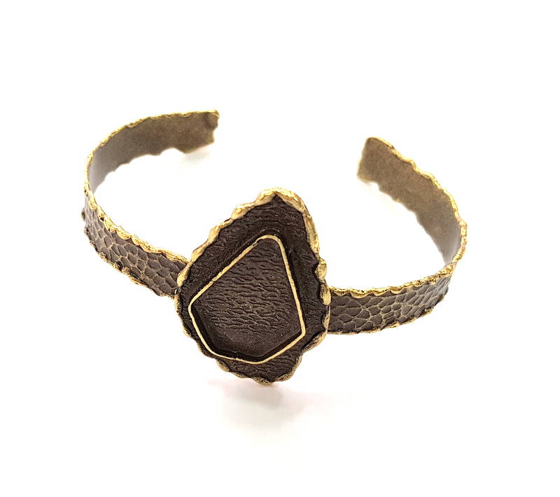 Hammered Bracelet Blanks Bangle Blanks Cuff Blanks Adjustable Bracelet Blank Antique Bronze Plated Brass (27x18mm Blanks) G8724
