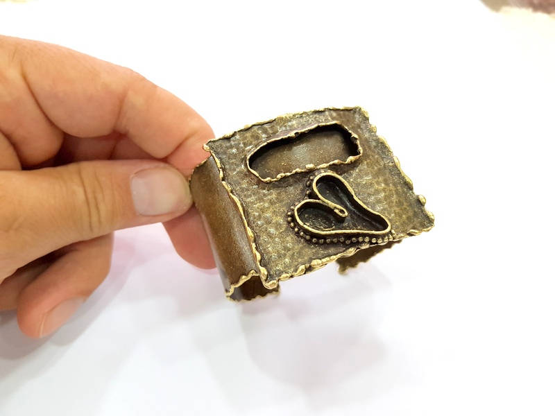 Hammered Bracelet Blanks Bangle Blanks Cuff Blanks Adjustable Bracelet Blank Antique Bronze Plated Brass (25x18mm Blanks) G8730