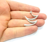 4 Silver Charms Antique Silver Plated Charms (36x29mm) G9499