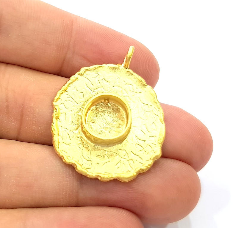 Gold Pendant Blank Base Setting Necklace Blank Resin Blank Mountings Gold Plated Brass ( 28mm blank ) G8922