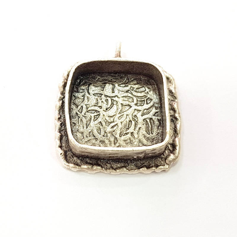 Silver Pendant Blank Resin Blank Mosaic Base Blank inlay Blank Necklace Blank Mountings Antique Silver Plated Brass (18x18mm blank )  G9754