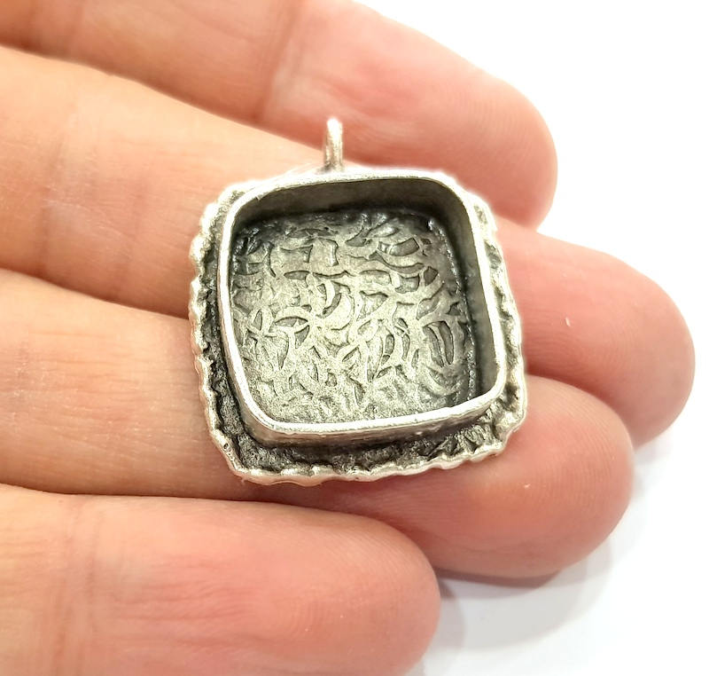 Silver Pendant Blank Resin Blank Mosaic Base Blank inlay Blank Necklace Blank Mountings Antique Silver Plated Brass (18x18mm blank )  G9754