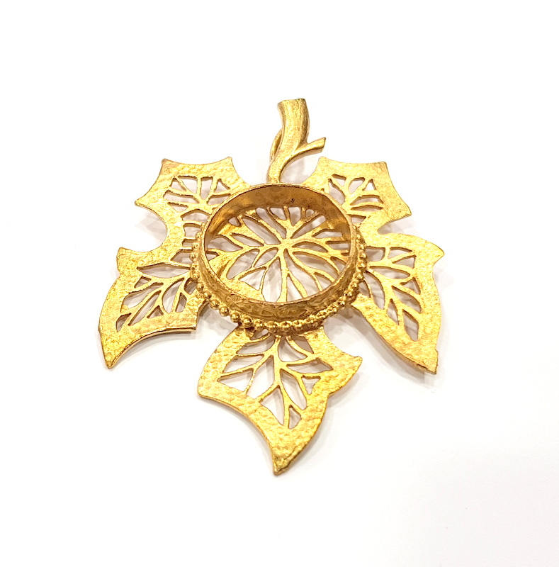 Raw Brass Pendant Blank Mosaic Base Blank inlay Blank Necklace Blank Resin Blank Mountings Cabochon Bezel Base  (20mm blank) G10151