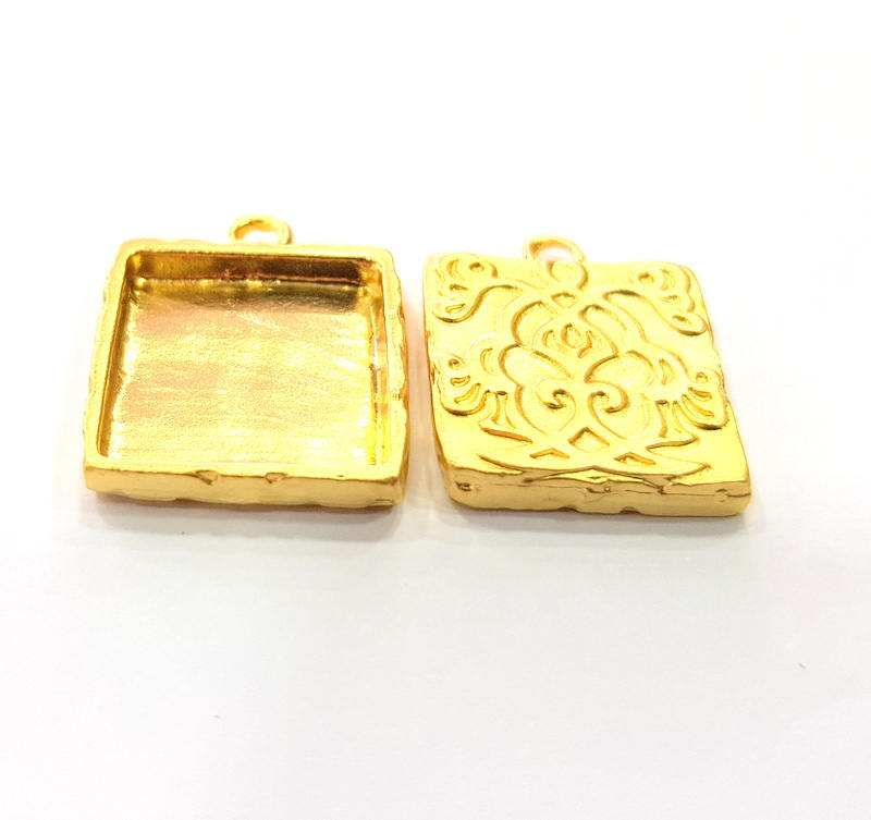 2 Gold Pendant Blank Base Setting Necklace Blank Resin Blank Mountings inlay Blank Gold Plated Blank ( 15x15mm blank ) G10258