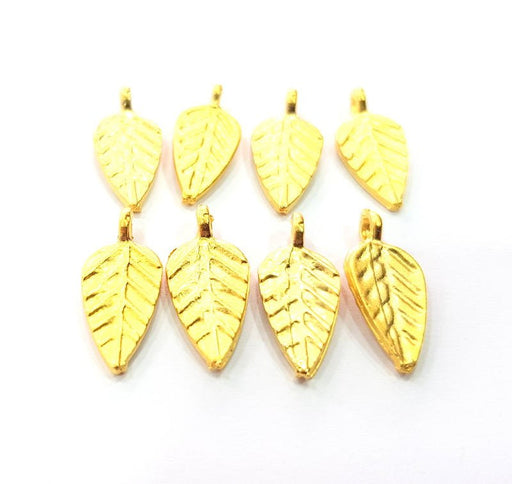 8 Leaf Charm Gold Plated Charms  (17x7mm)  G10267