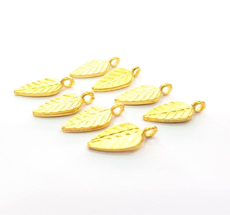 8 Leaf Charm Gold Plated Charms  (17x7mm)  G10267