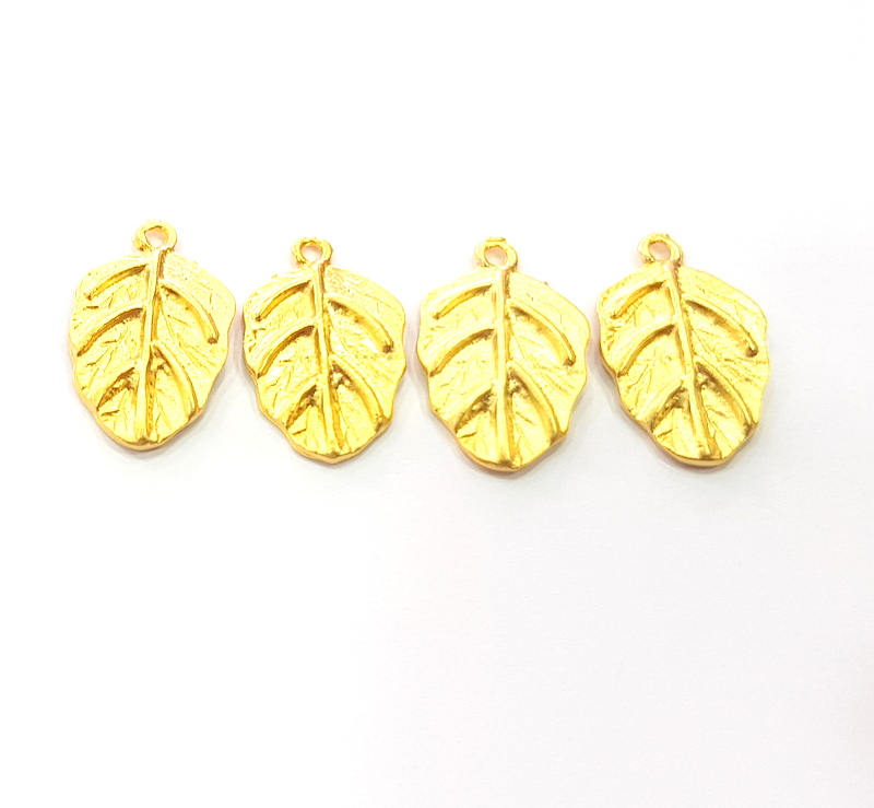 4 Leaf Charm Gold Charm Gold Plated Charms  (22x13mm)  G10269