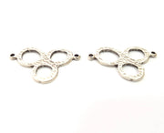 8 Three Ringed Charms Antique Silver Plated Charms (32x21mm) G10298