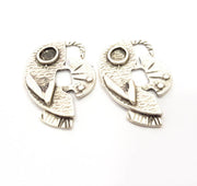 2 Silver Charms Antique Silver Plated Charms (40x27mm) G10309