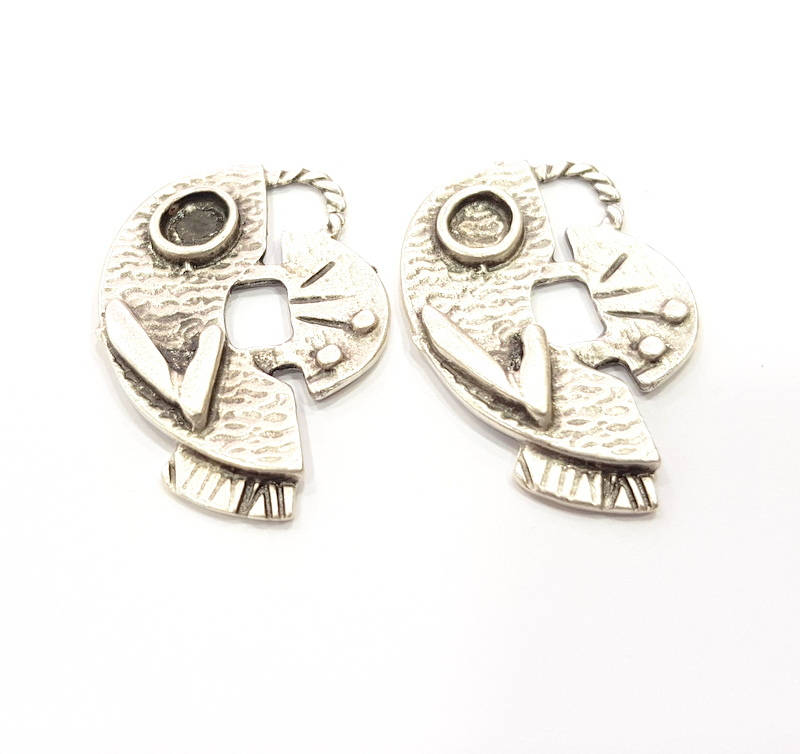 2 Silver Charms Antique Silver Plated Charms (40x27mm) G10309