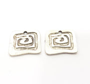 8 Silver Charms Antique Silver Plated Charms (19x17mm) G10316