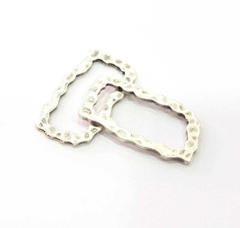 4 Hammered Frame Connector Antique Silver Plated Metal (26x14mm) G10433