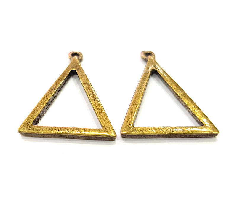 10 Triangle Charm Antique Bronze Charm Antique Bronze Plated Metal Charms (30x21mm) G10535