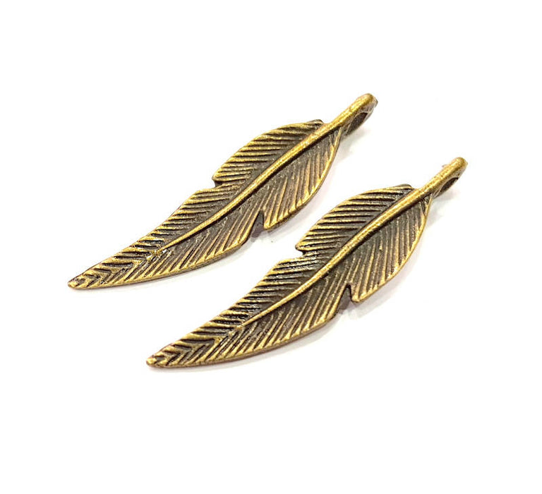 4 Feather Charm Antique Bronze Charm Antique Bronze Plated Metal (43x10mm) G10565