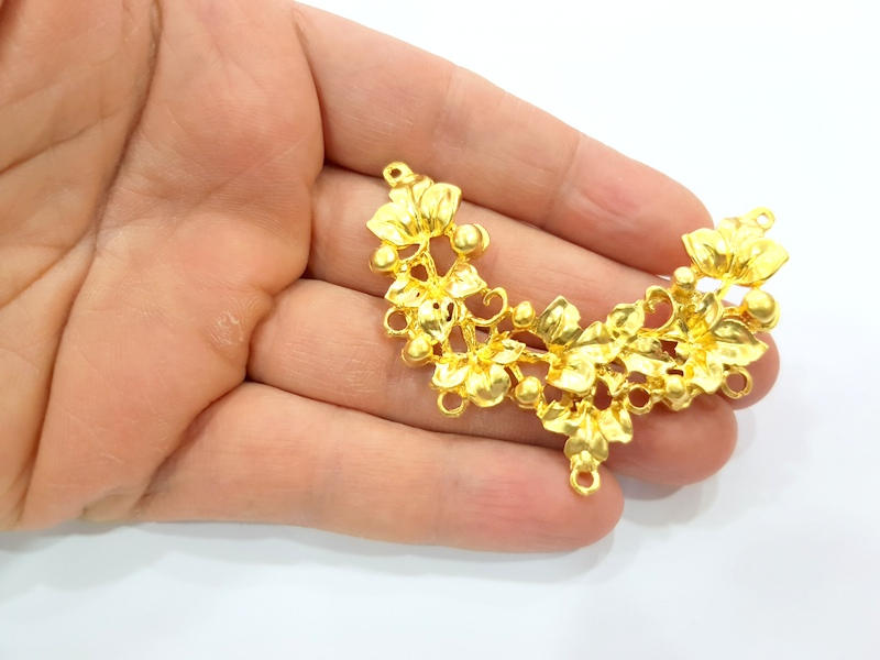 Flower Pendant Gold Plated Metal Pendant (64x28mm)  G10728