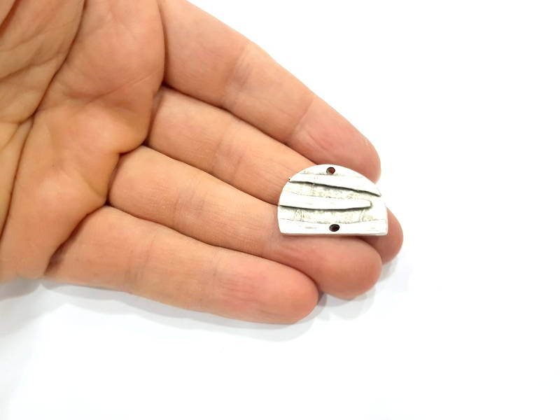 2 Half circle with stripes Charms Connector Silver Charms Connector Antique Silver Plated Metal (28x20mm) G10823