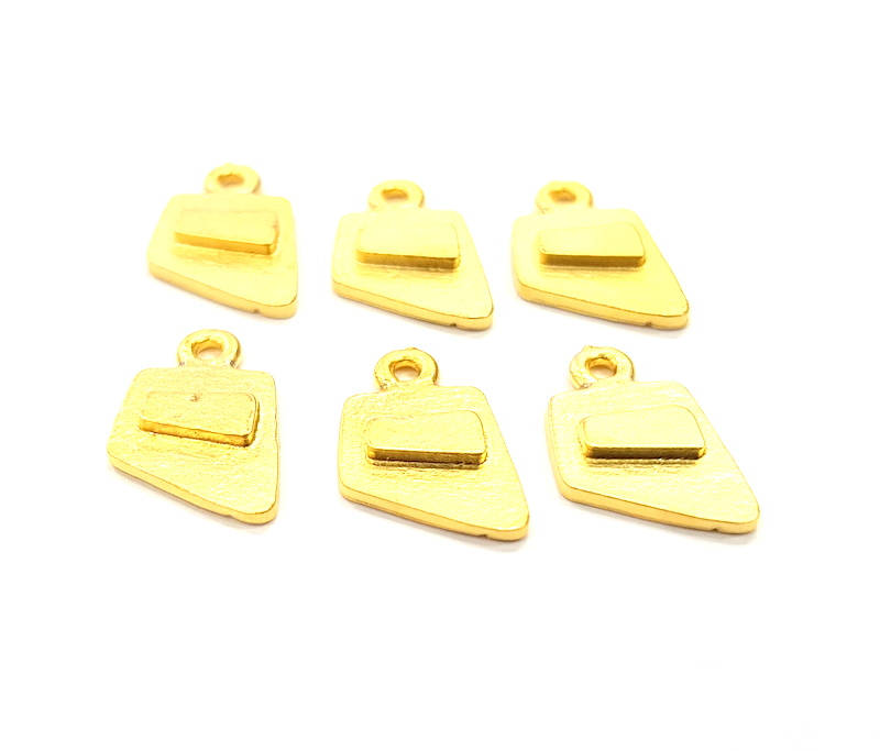 6 Gold Charm Gold Plated Metal (16x10mm)  G11053