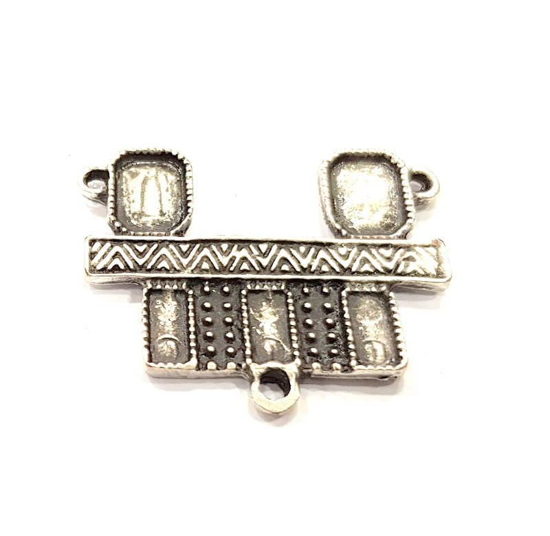 2 Silver Pendant Antique Silver Plated Pendants (32x26mm)  G11082