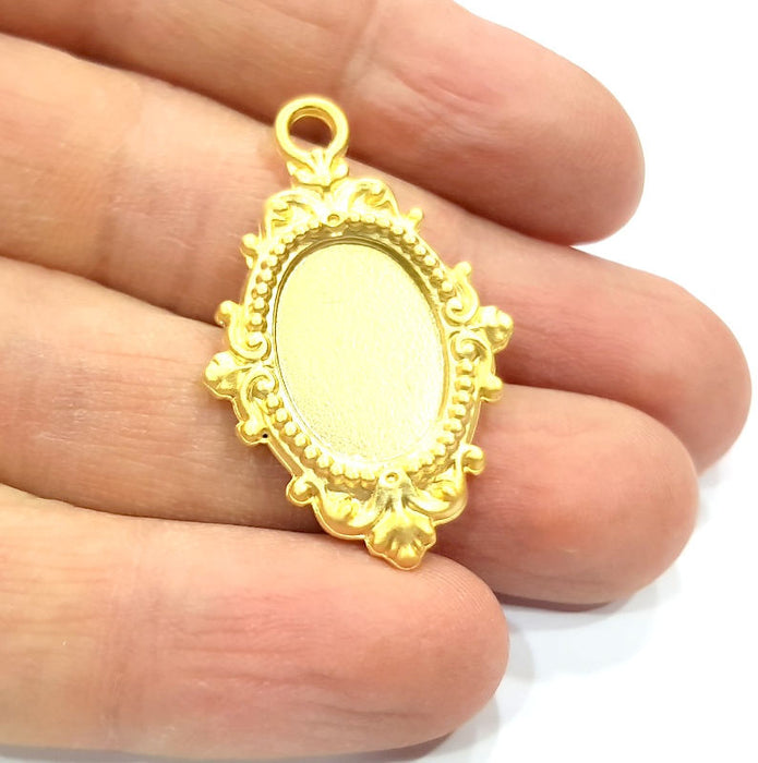 Pendant Blank Gold Pendant Gold Plated Metal (38x24mm)  G11138