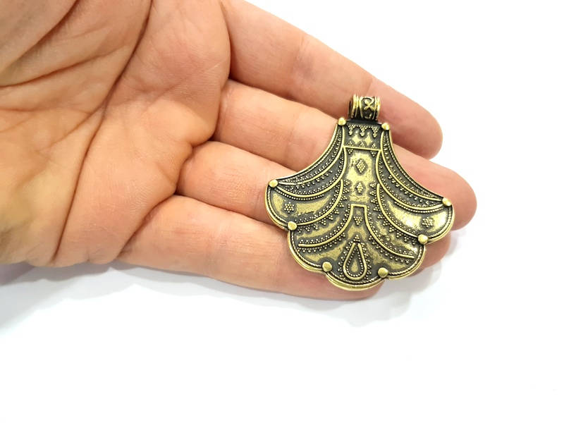 Antique Bronze Pendant Antique Bronze Plated Metal ( 56x51mm) G11298