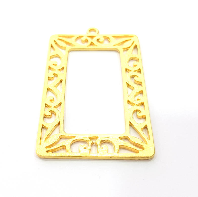 Frame Pendant Gold Pendant Gold Plated Metal (59x37mm)  G11323