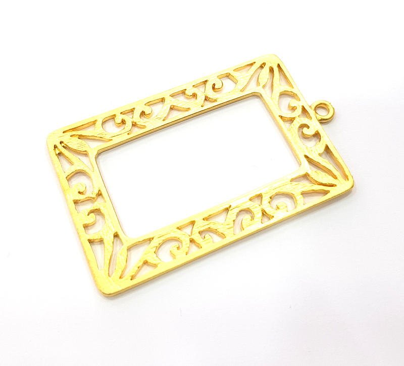 Frame Pendant Gold Pendant Gold Plated Metal (59x37mm)  G11323