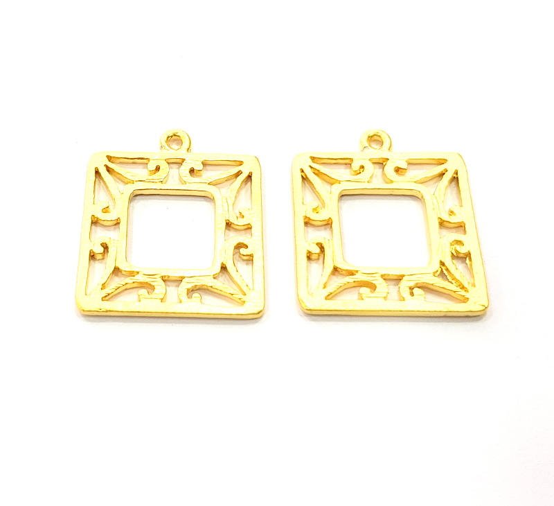 2 Gold Square Charms Gold Plated Metal (22mm)  G11334
