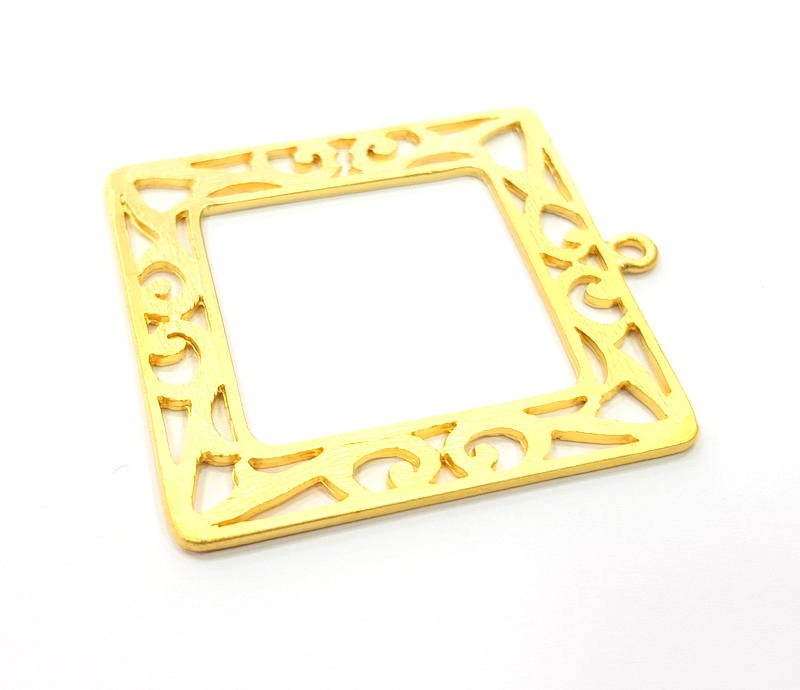 Square Frame Pendant Gold Pendant Gold Plated Metal (46mm)  G11336