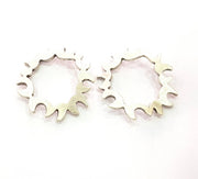6 Flame Circle Connector Antique Silver Plated Metal (25mm) G11390