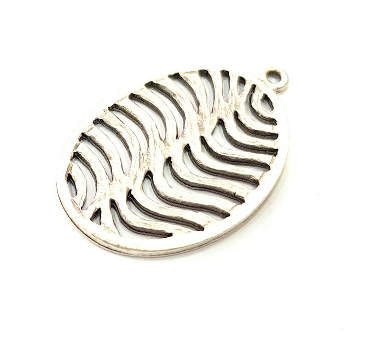 2 Oval Wavy Charm Silver Charms Antique Silver Plated Metal (36x25mm) G11396