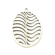 Oval Wavy Pendant Silver Pendant Antique Silver Plated Metal (53x36mm) G11402
