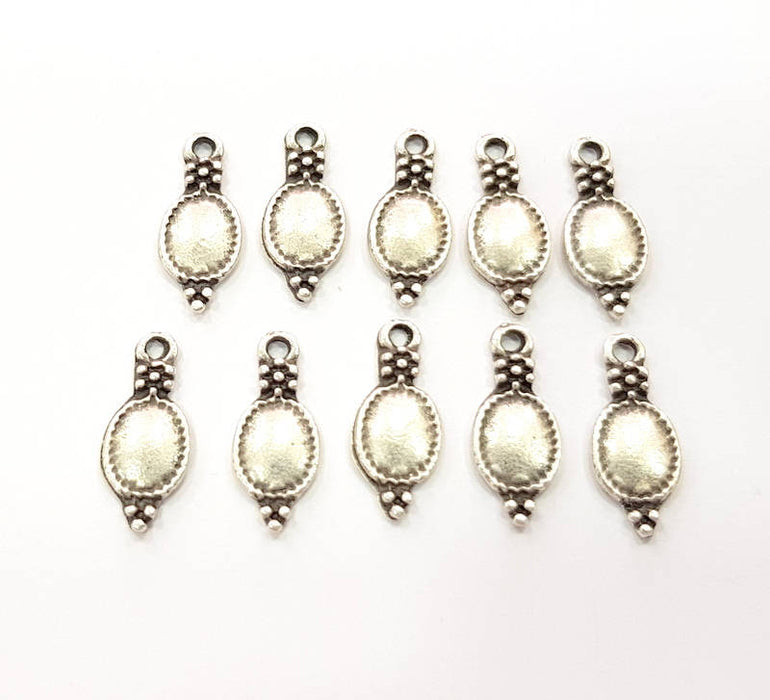 30 Silver Charms Antique Silver Plated Charms (17x7mm) G9626