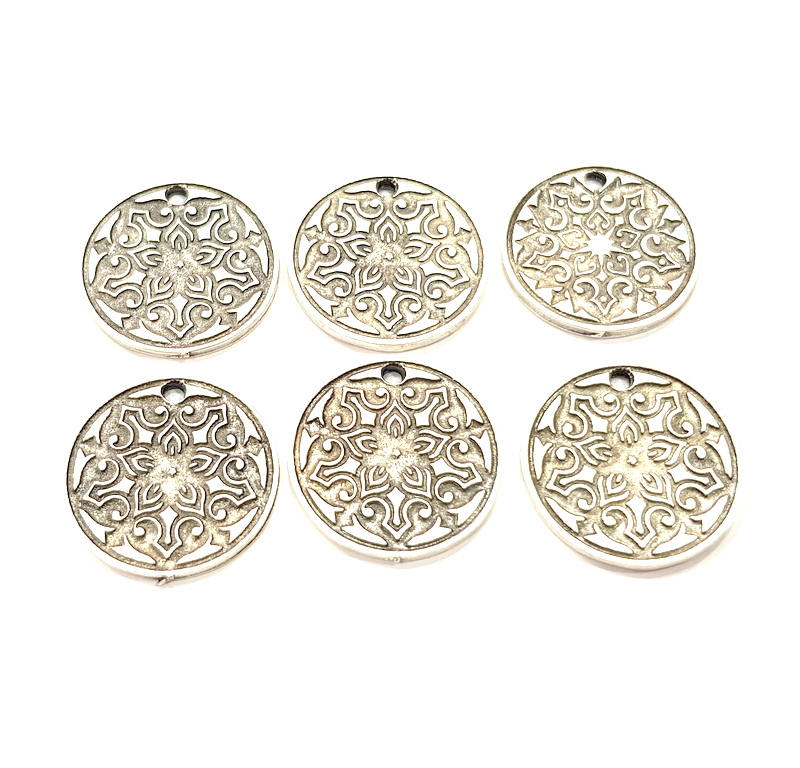 6 Silver Charms Antique Silver Plated Metal (20mm) G11620