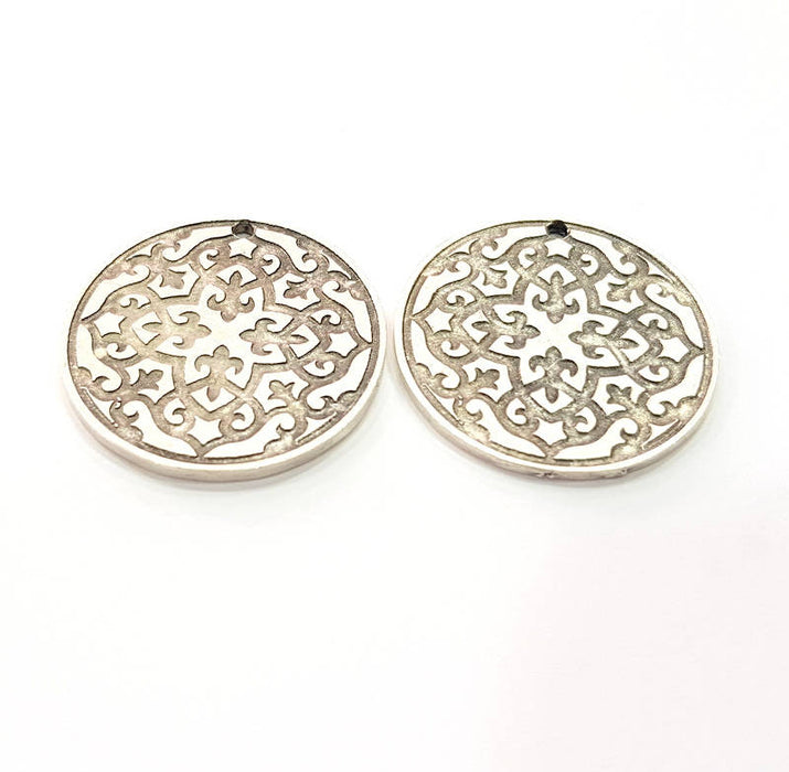 2 Silver Charms Antique Silver Plated Metal (30mm) G11630