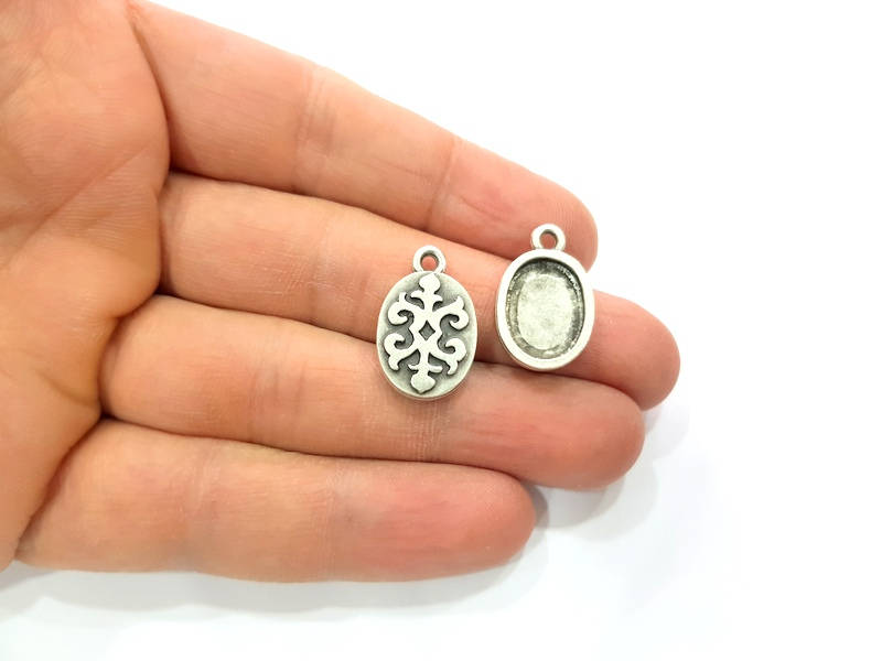 6 Silver Pendant Blank Bezel Base Setting inlay Blank Earring Base Resin Blank Mountings Antique Silver Plated (14x10mm oval blank)  G11639