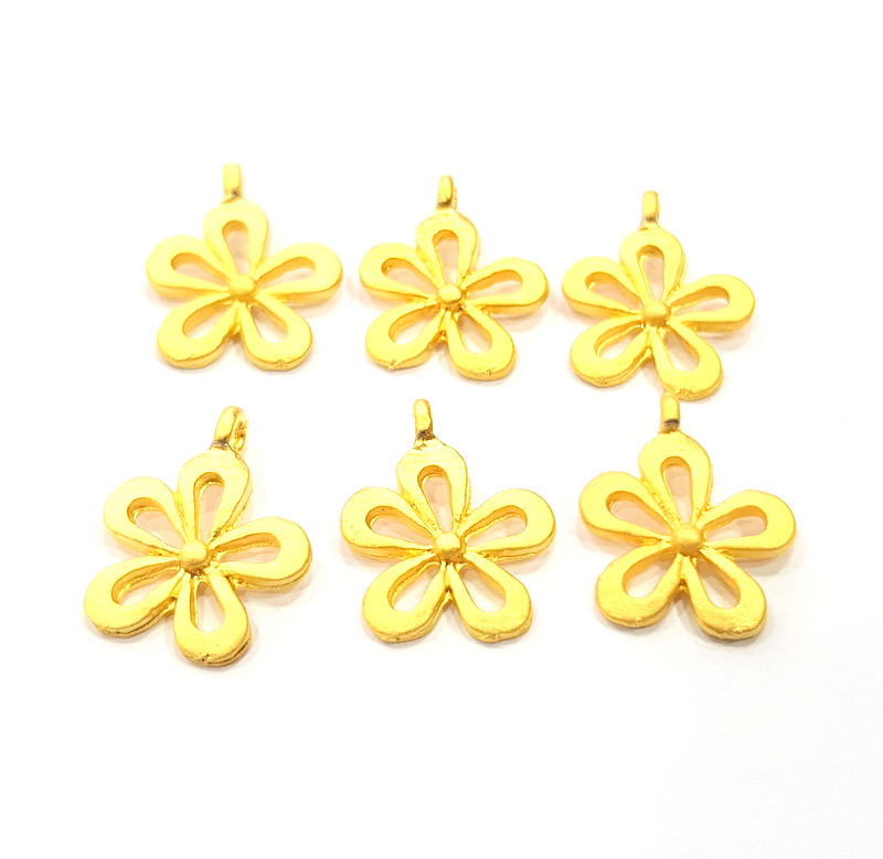 6 Flower Charm Gold Charm Gold Plated Metal (18x14mm)  G11660
