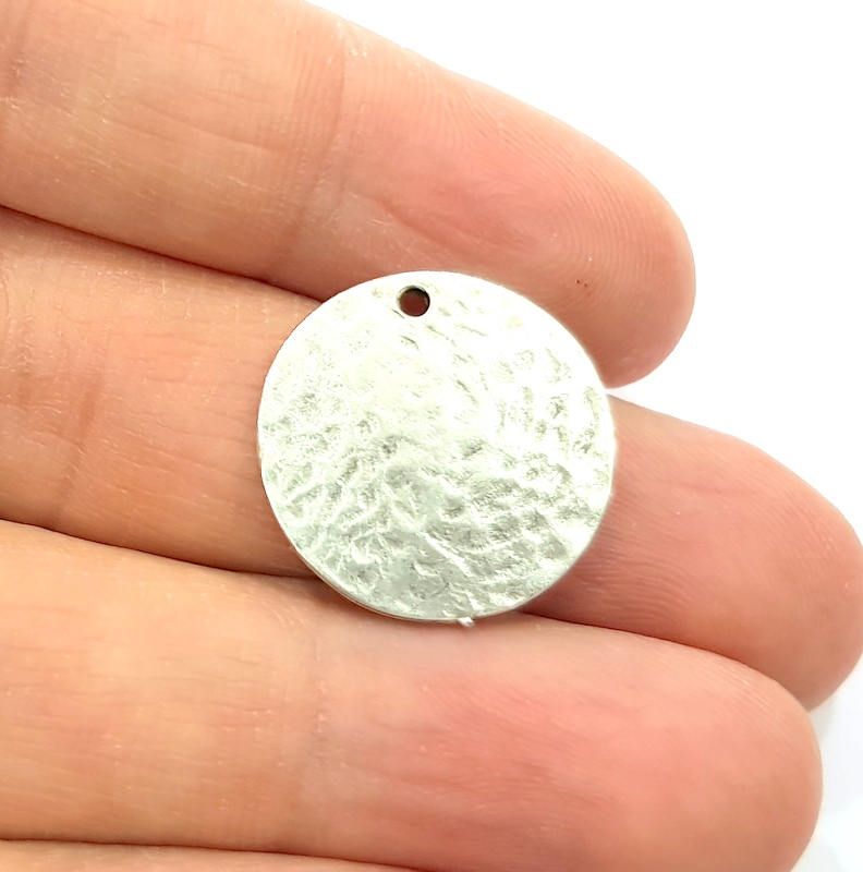 4 Hammered Round Charm Connector Silver Charms Antique Silver Plated Metal (20mm) G11814