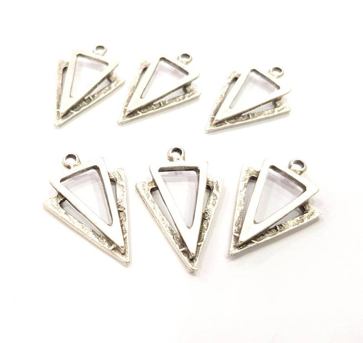 10 Silver Triangle Circle Charms Antique Silver Plated Charms (25x17mm) G15419
