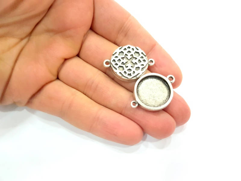 4 Silver Connector Pendant Blank Bezel Base Setting inlay Blank Earring Base Resin Mountings Antique Silver Plated (16 mm blank)  G11970