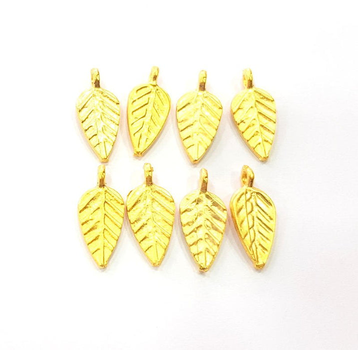 8 Leaf Charm Gold Plated Charms  (17x7mm)  G10267