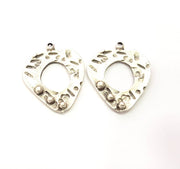 4 Heart Charms Antique Silver Plated Charms (28x23mm) G10301