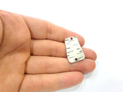 4 Silver Charms Antique Silver Plated Charms (28x18mm) G10304