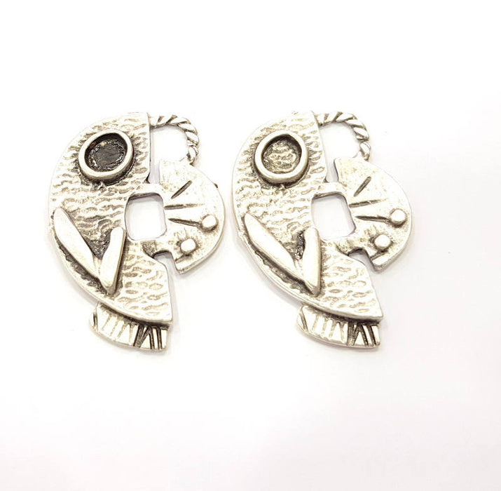 2 Silver Charms Antique Silver Plated Charms (40x27mm) G10309