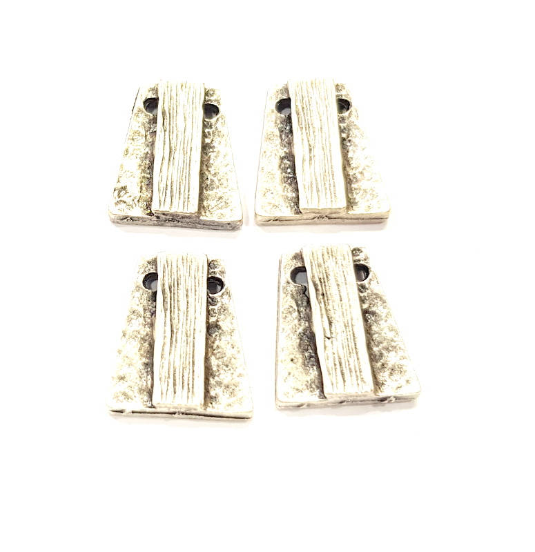 4 Hammered Charms Antique Silver Plated Metal Charms (18x15mm) G10334