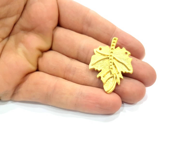 Leaf Charm Gold Plated Metal Charms  (38x29mm)  G10375